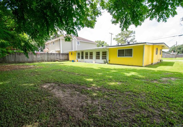 4014 John St, Berwick, LA 70342