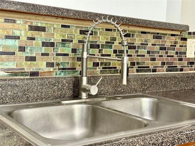 1708 Redan E, Lithonia, GA 30058