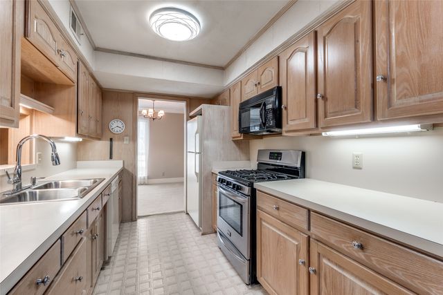 2977 Selma Lane, Farmers Branch, TX 75234