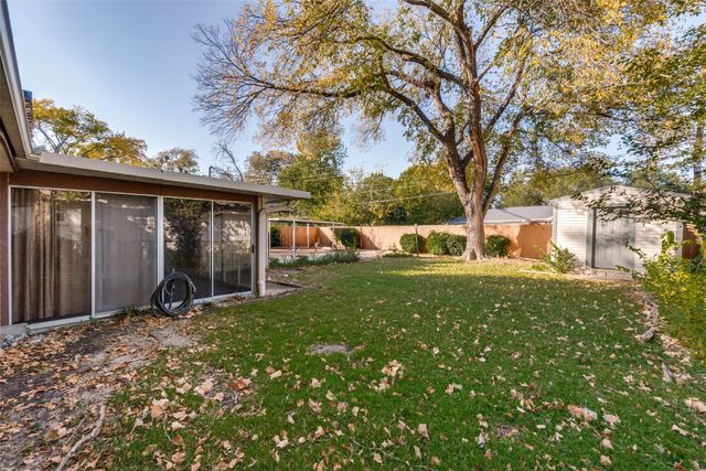 2977 Selma Lane, Farmers Branch, TX 75234