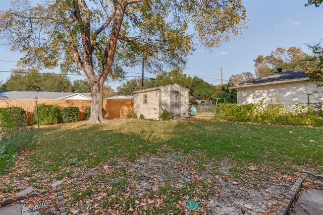 2977 Selma Lane, Farmers Branch, TX 75234