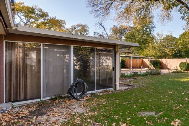 2977 Selma Lane, Farmers Branch, TX 75234