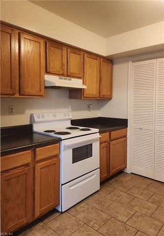 6045 Bradford Dr Unit B, Suffolk, VA 23435