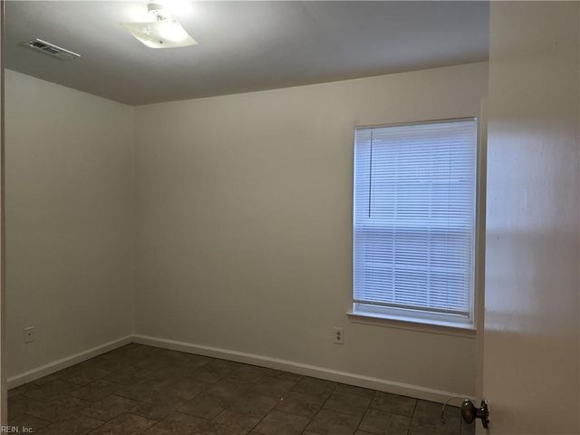 6045 Bradford Dr Unit B, Suffolk, VA 23435
