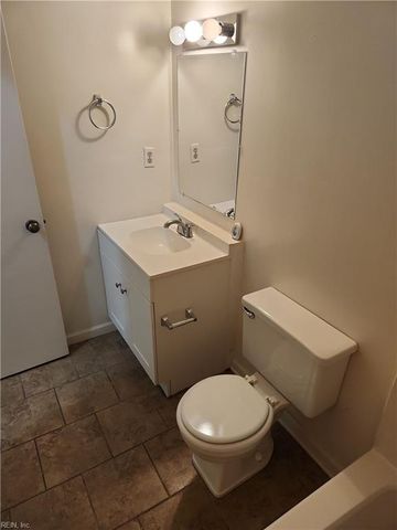 6045 Bradford Dr Unit B, Suffolk, VA 23435