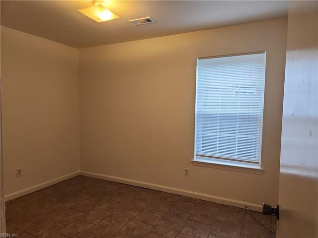 6045 Bradford Dr Unit B, Suffolk, VA 23435