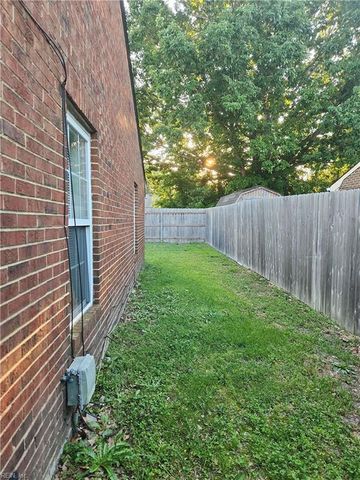 6045 Bradford Dr Unit B, Suffolk, VA 23435