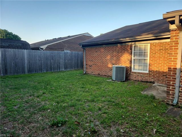 6045 Bradford Dr Unit B, Suffolk, VA 23435
