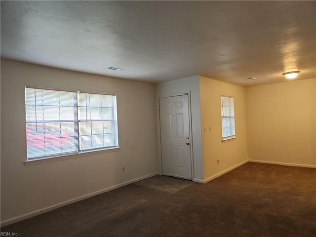 6045 Bradford Dr Unit B, Suffolk, VA 23435