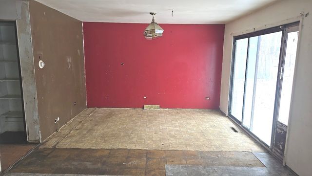 15321 Ellis Avenue, South Holland, IL 60473