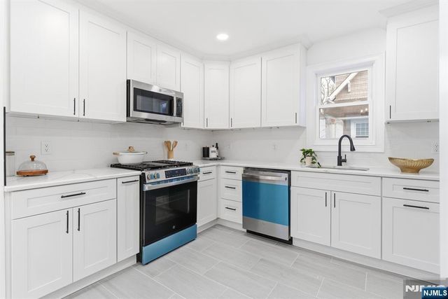 82 Cresskill Avenue, Dumont, NJ 07628