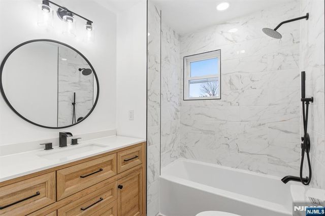 82 Cresskill Avenue, Dumont, NJ 07628