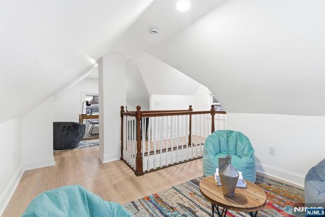 82 Cresskill Avenue, Dumont, NJ 07628