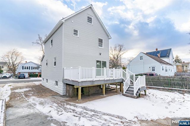 82 Cresskill Avenue, Dumont, NJ 07628