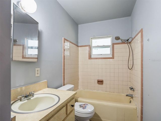 8935 CR 647S, Bushnell, FL 33513