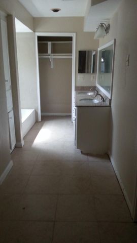 11707 Easterling Drive, Houston, TX 77065