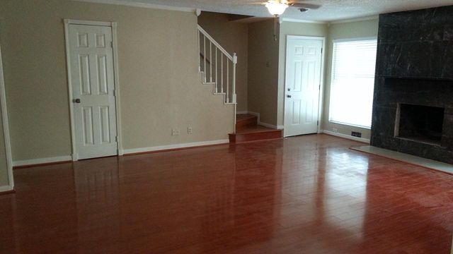 11707 Easterling Drive, Houston, TX 77065