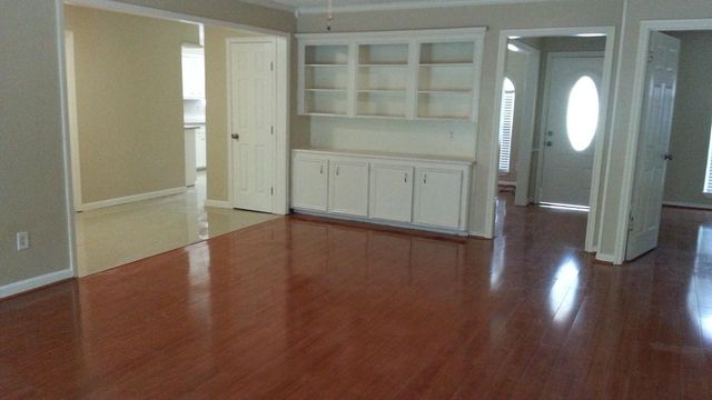 11707 Easterling Drive, Houston, TX 77065