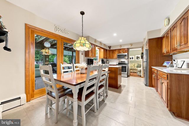 528 COLUMBIA RD, Egg Harbor City, NJ 08215