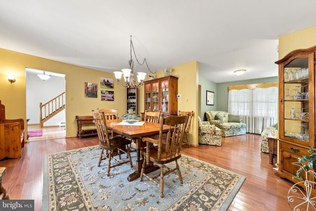 528 COLUMBIA RD, Egg Harbor City, NJ 08215