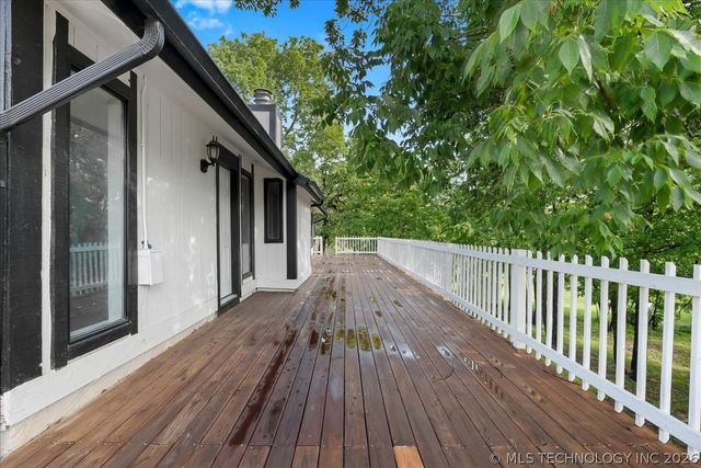 9435 S 33rd West Avenue, Tulsa, OK 74132