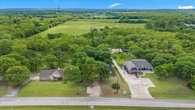 9435 S 33rd West Avenue, Tulsa, OK 74132