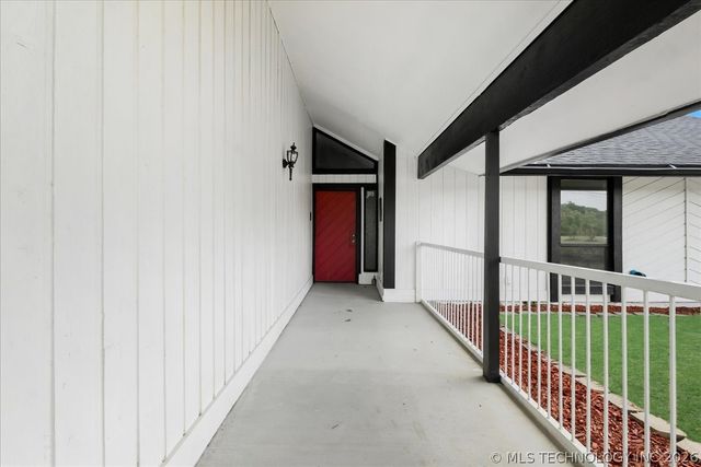 9435 S 33rd West Avenue, Tulsa, OK 74132