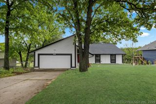 9435 S 33rd West Avenue, Tulsa, OK 74132