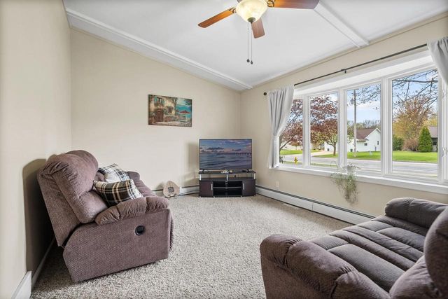 2566 GREENBRIER ROAD, Green Bay, WI 54311