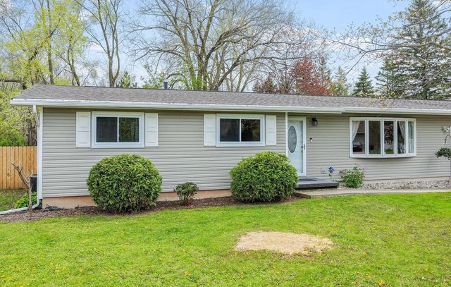 2566 GREENBRIER ROAD, Green Bay, WI 54311