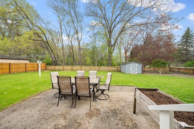2566 GREENBRIER ROAD, Green Bay, WI 54311