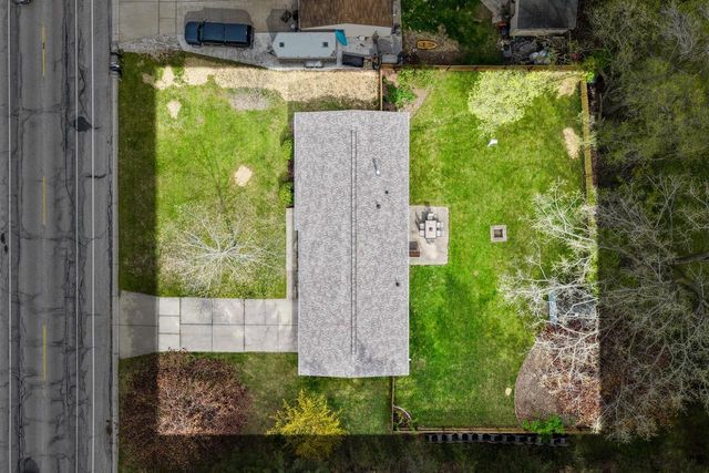 2566 GREENBRIER ROAD, Green Bay, WI 54311