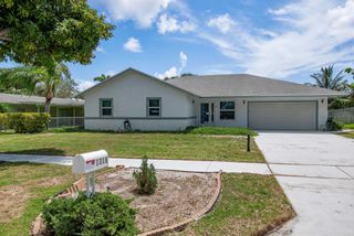 1318 NW 2nd Circle, Boca Raton, FL 33432