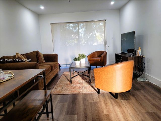 1400 Tallwood Ave 204, Hollywood, FL 33021