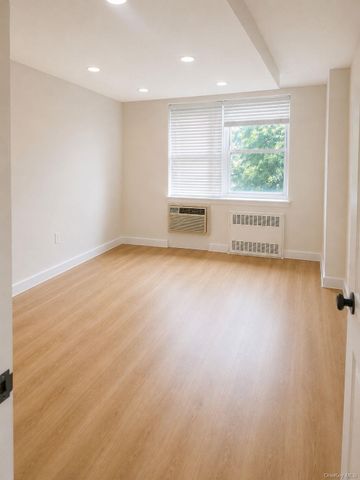 30 S Cole Avenue 1J, Spring Valley, NY 10977