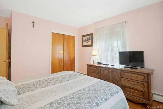 874 Linda Avenue, Thornwood, NY 10594