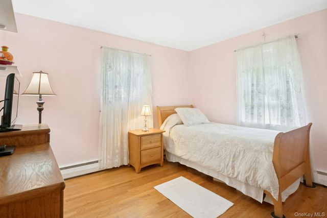 874 Linda Avenue, Thornwood, NY 10594