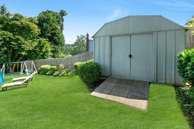 874 Linda Avenue, Thornwood, NY 10594