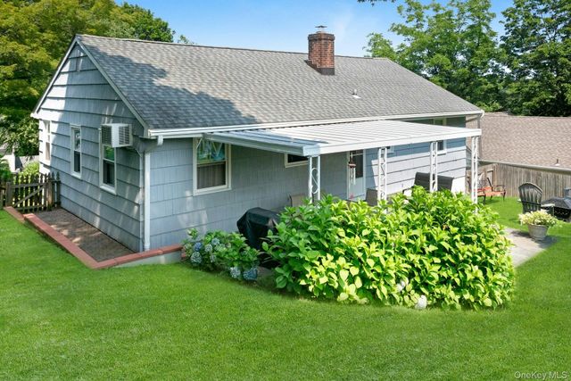 874 Linda Avenue, Thornwood, NY 10594