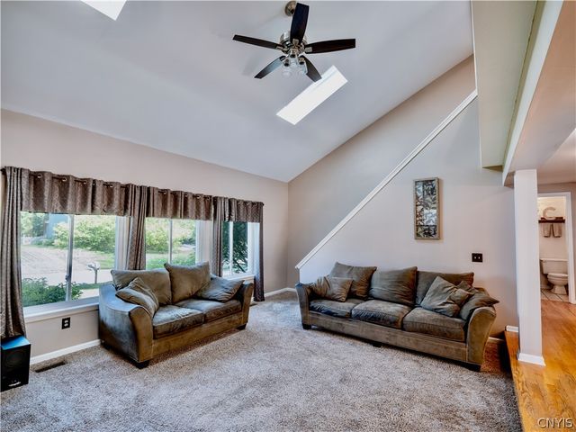 6102 Owlwood Drive, Cicero, NY 13039
