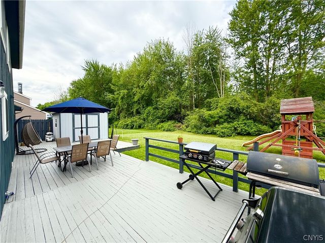 6102 Owlwood Drive, Cicero, NY 13039