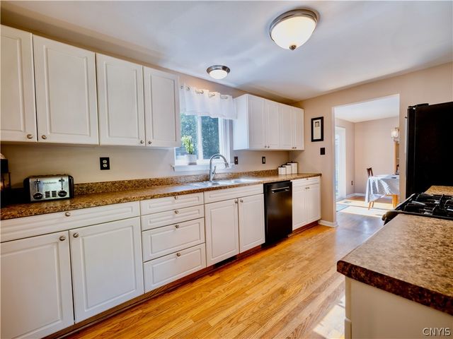6102 Owlwood Drive, Cicero, NY 13039