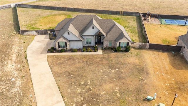 421 Bush Way, Bullard, TX 75757