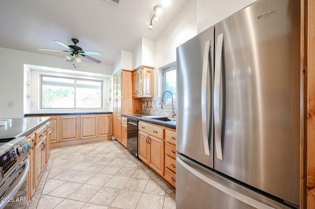 3620 E DOVER Street, Mesa, AZ 85205