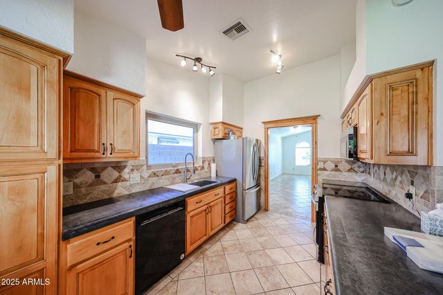 3620 E DOVER Street, Mesa, AZ 85205