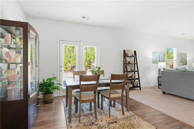 305 Pescara NW Court, Cartersville, GA 30120