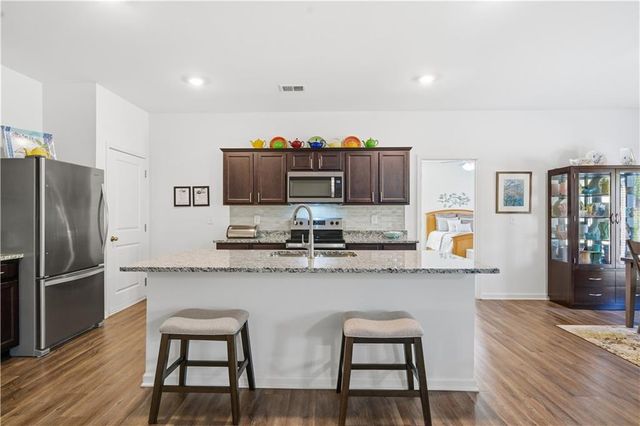 305 Pescara NW Court, Cartersville, GA 30120