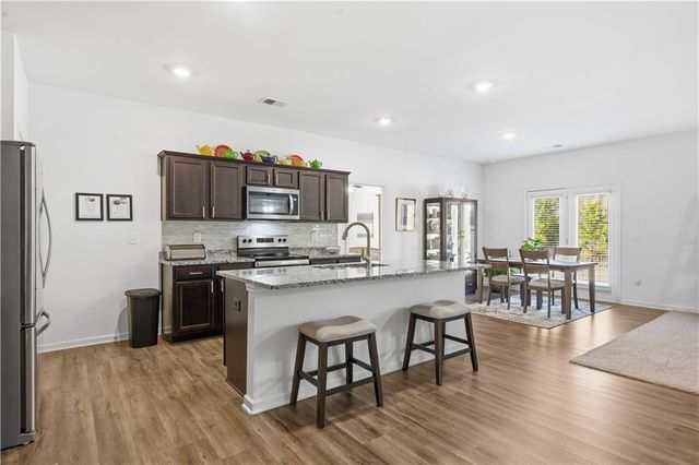 305 Pescara NW Court, Cartersville, GA 30120