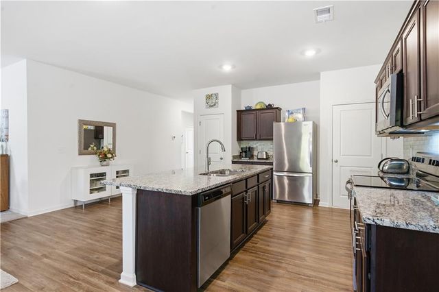 305 Pescara NW Court, Cartersville, GA 30120