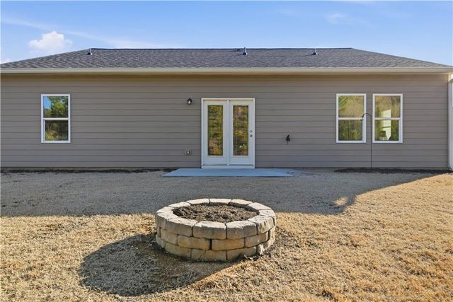 305 Pescara NW Court, Cartersville, GA 30120